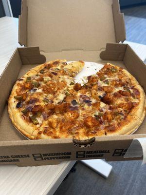 Small chicken tikka pizza