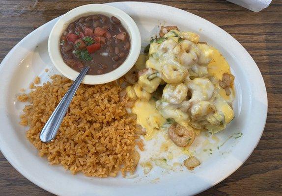 Seafood (shrimp) avocado with rice & charro beans.