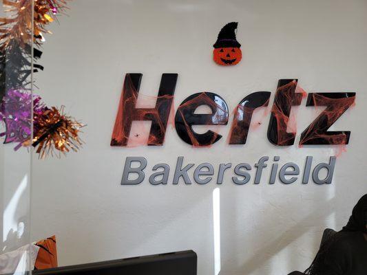 Hertz Car Rental - Bakersfield - 24th Street HLE