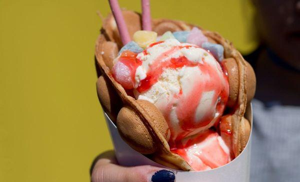 Bubble Waffle with Vanilla Ice cream