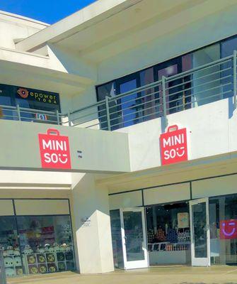 MINISO ;) store front entry