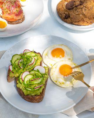 Avocado Toast with Over-Easy Eggs