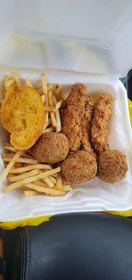 3 tenders 3 boudin balls