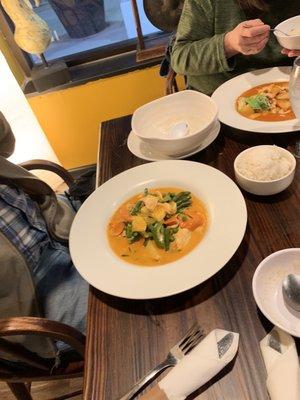 These are a few dishes my family and I had, namely the Masaman Curry (recommend it!) and what I think was a Yellow Curry dish.