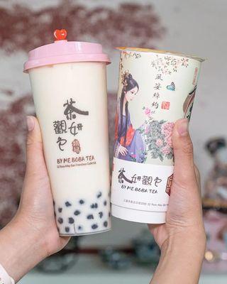 Jasmine Milk Tea and Hot Oolong Tea