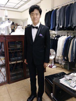 Custom made  tuxedo suit  I tried it,but l like so much.....