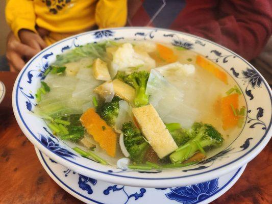 Veg pho with tofu