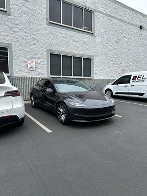 24 Tesla Model 3 with Llumars Pinnacle and Air80 Ceramic films