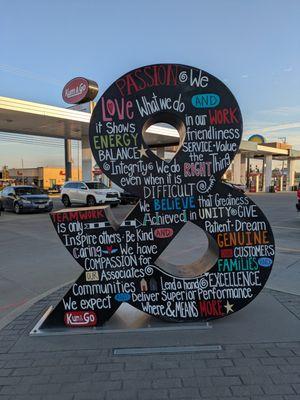 Ampersand Sculpture, Joplin