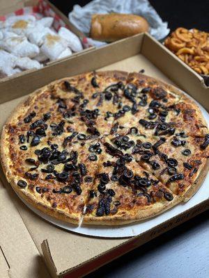 cheese pizza with olives, garlic, and roasted red peppers