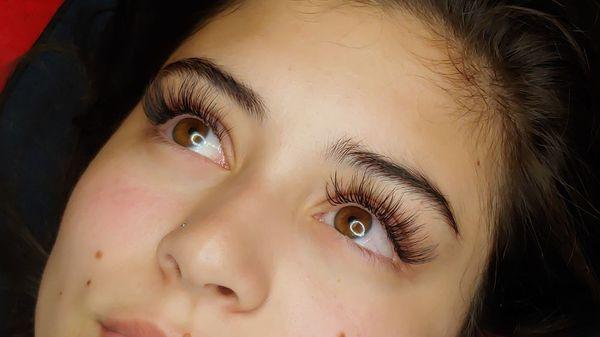 Volume lash extensions