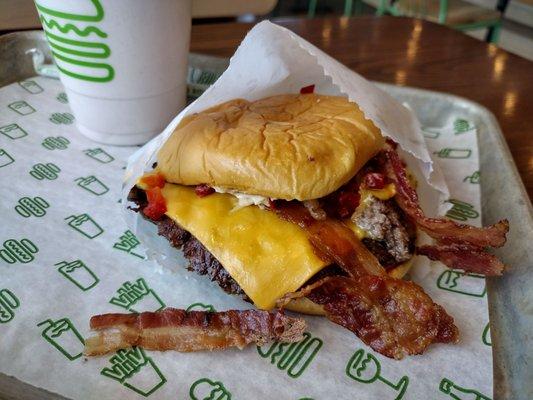 Bacon Cheeseburger