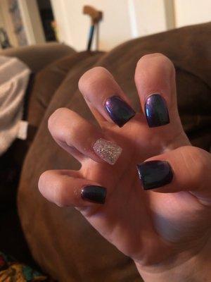 Chameleon blue to purple color with silver accent nail