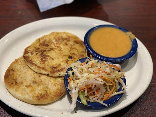 2 Pupusas