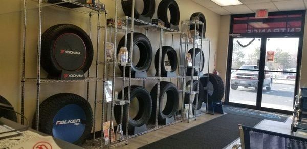 Tire display wall