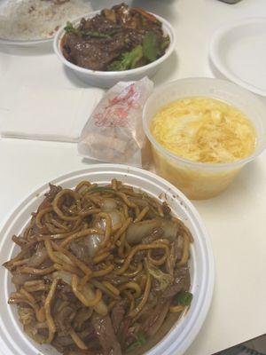 Beef lo mein & egg drop soup