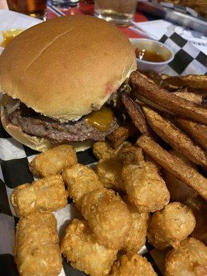 Maybe you want half fries half tots with your burger? Don't mind if I doooo