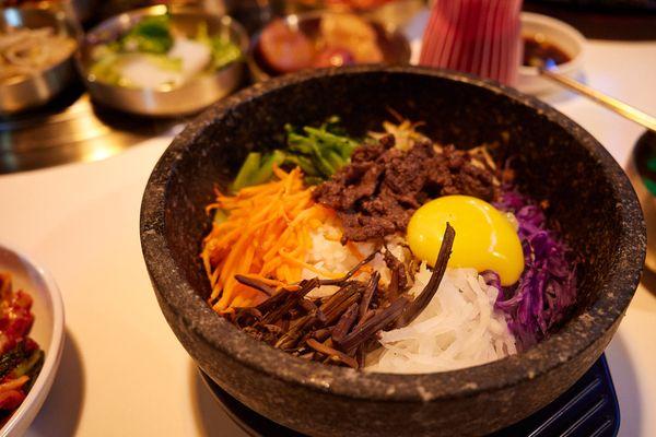 Hot stone pot bibimbap