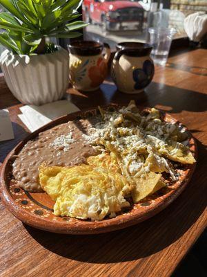 Traditional Green Chilaquiles plate. Good but go for red, better :)