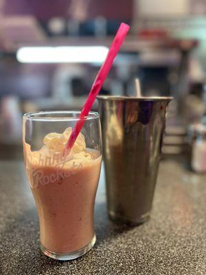 Strawberry shake, yum!