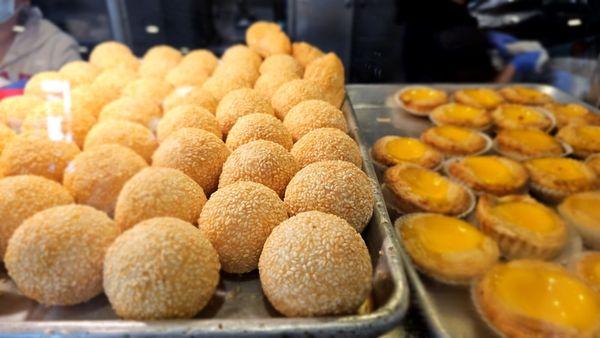 Sesame balls and egg tarts.  Great desserts!!