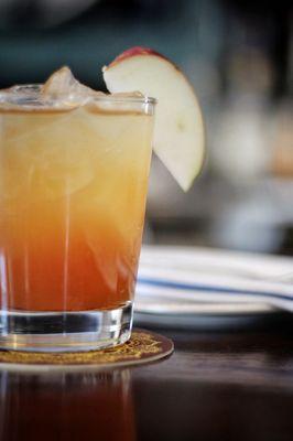 seasonal apple cider drinks.