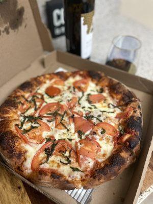 Margarita Pizza Extra Crispy!!!