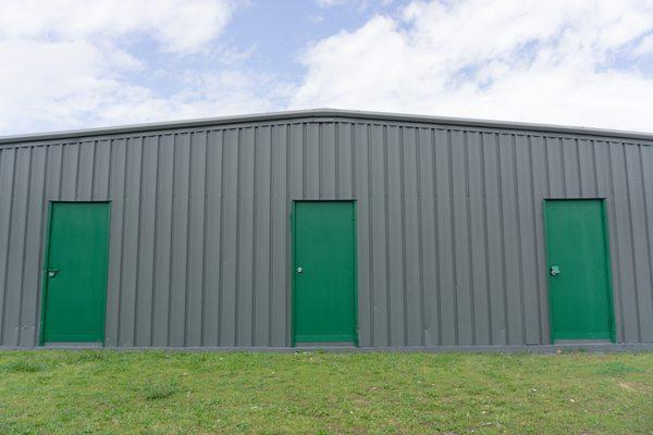 Exterior- 10'x10' unis with regular doors