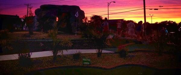 BEAUTIFUL NIGHT at ISLAND MINIATURE GOLF the LARGEST MINI GOLF IN WILDWOOD NJ