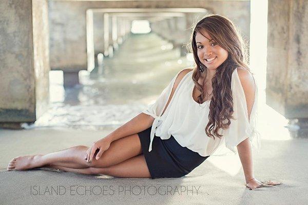 senior portraits at Hanalei Bay