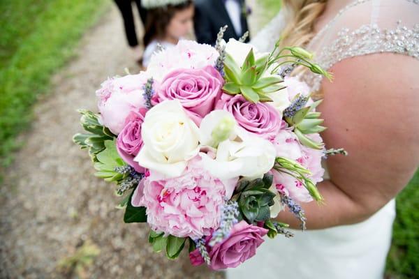 All of the photos at my wedding turned out more beautiful than I ever expected!