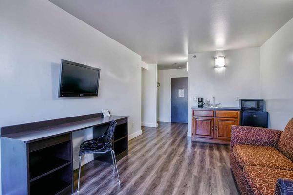 Motel Hesperia CA Single King Suite