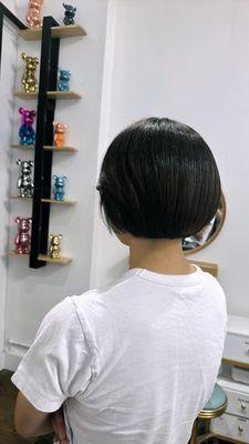 Women's haircut