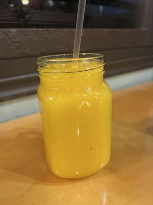 mango smoothie