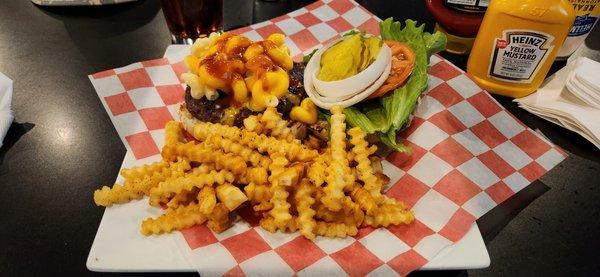 Mack Brown burger & fries. Mondo size portion!!