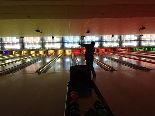 Glow bowling