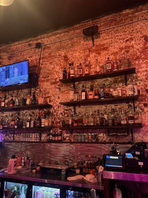 Bar wall