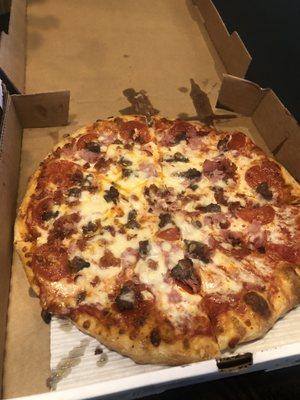 Small meat pizza