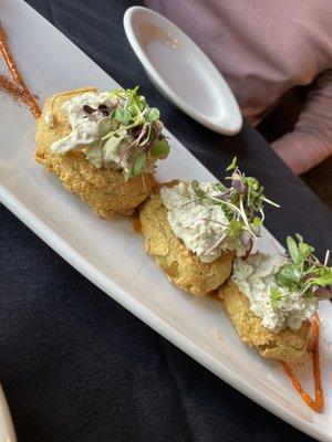 Fried green tomatoes and lump crap was the best starter!