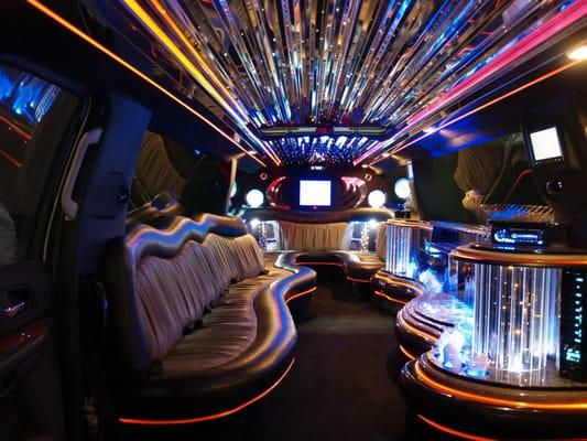 Formal 6 - SUV Escalade Limousine