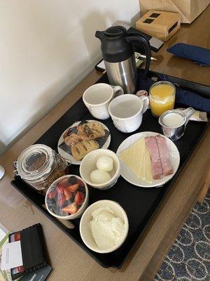 Free breakfast brought to your room you choose the items the night before!