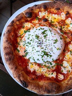 Burrata pizza