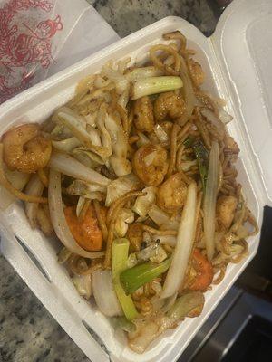 Shrimp lo mein