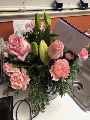 I was expecting a fuller arrangement and better placement of flowers. Instead, this was what my friend received. This is NOT worth $75!