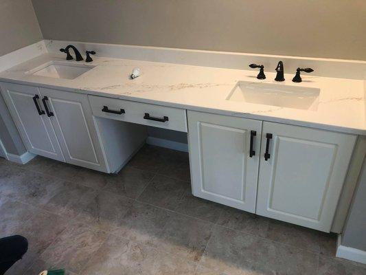 Custom Vanities Painting & Refinishing near Peachtree City