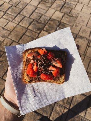 Chocolate Berry Toast