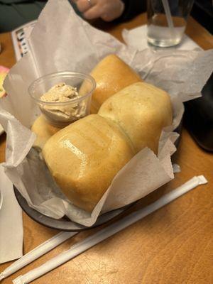 Fresh rolls w brown butter.