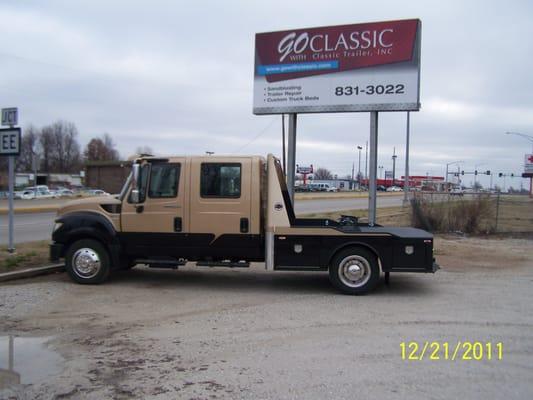 International Terra Star Truck with Classic Hauler Bed