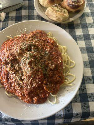 Spaghetti with meat sauce.