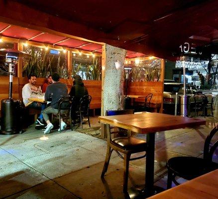 Charming parklet that's open pretty late.